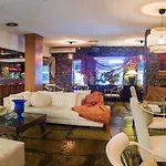 Delphi Hotel 4*