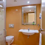 Delphi Hotel Tolofon