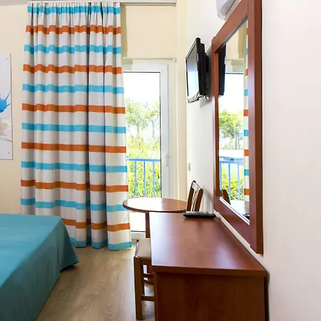 Delphi Hotel Tolofon