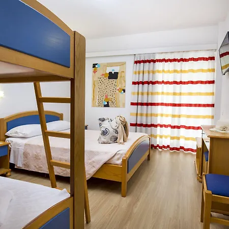 Delphi Hotel