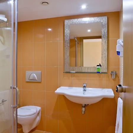 Delphi Hotel Tolofon