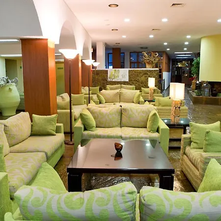 Hotel Delphi 4*