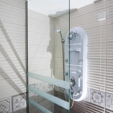 Hotel Delphi 4*
